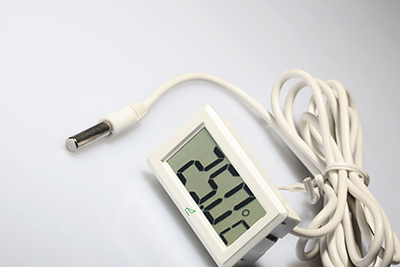 如何控制寶寶洗澡水溫度?