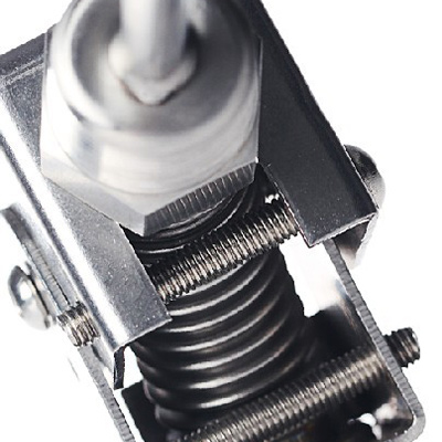 萬向型雙金屬溫度計時間長了接口是否會松動？